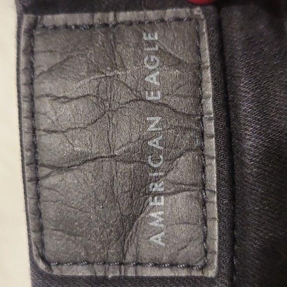 American Eagle Distressed Jeans - Picture 10 of 10